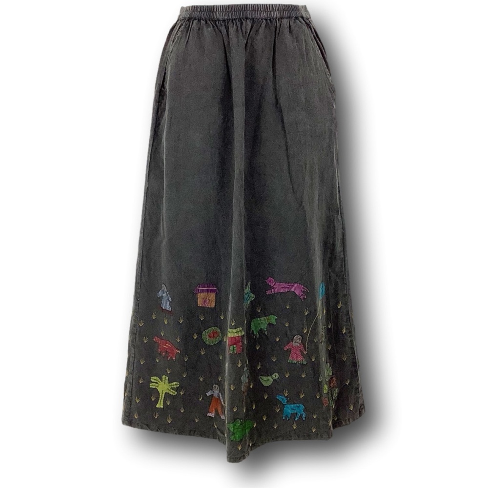 Vintage Boho Embroidered Skirt with Pockets!